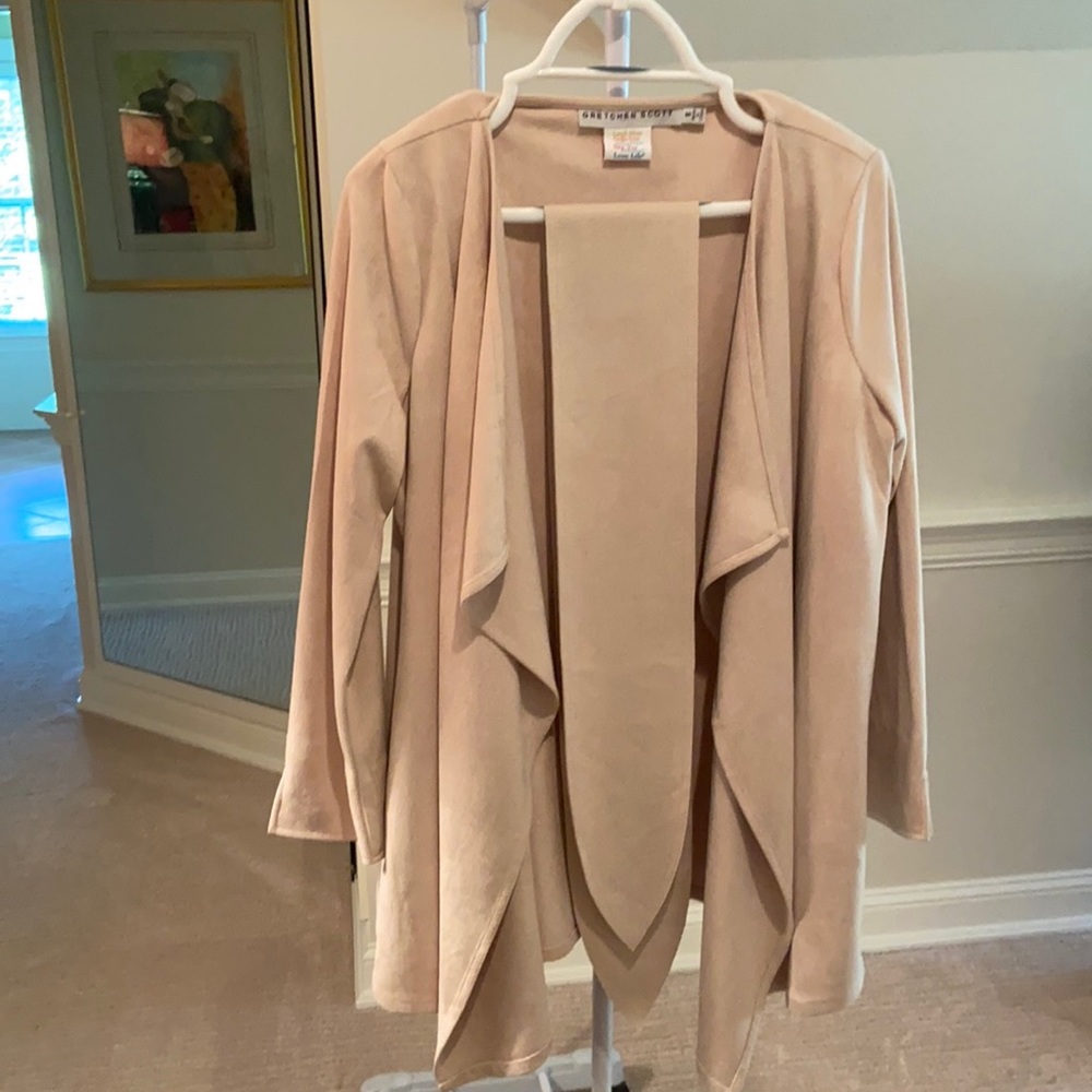 Suede jacket with belt